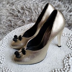 Giorgio Armani metallic gold heels pumps size 38/8